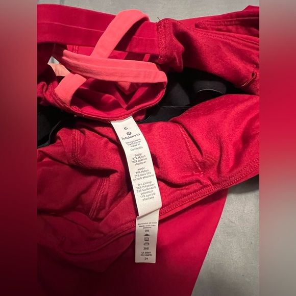 Lululemon Stash N Run Tank - Picture 7 of 8